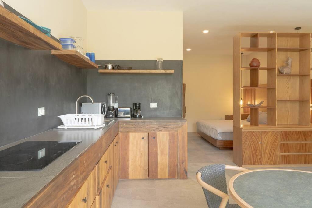 Cozy - - La Veleta Apartment *